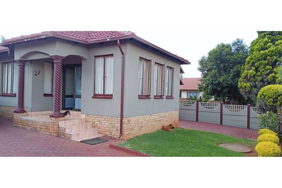 3 Bedroom Property for Sale in Tlhabane West North West